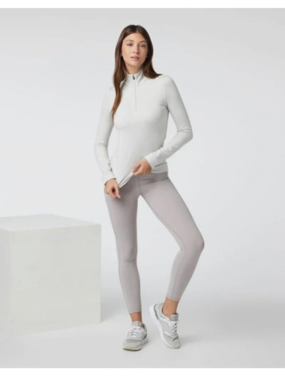 Vuori Halo Essential Half Zip in Salt Heather M